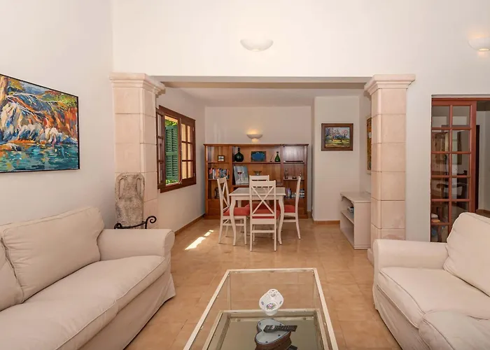 Willa Jaume By Sealand *